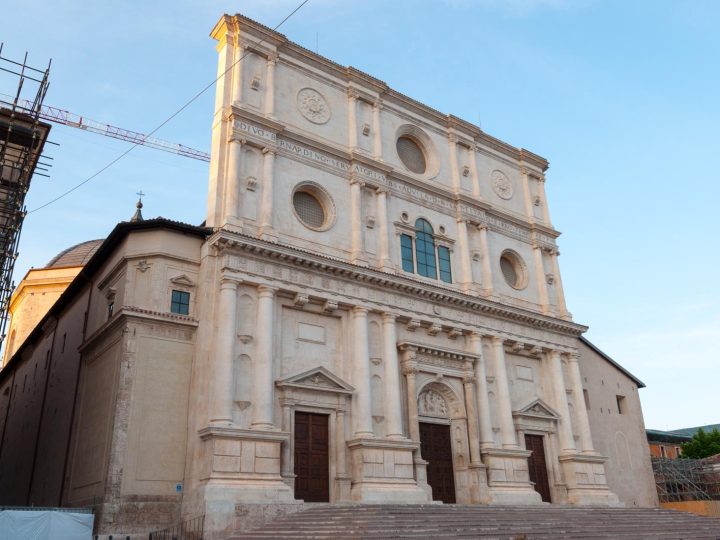Cosa vedere a L’Aquila: Incanto e Storia nel Cuore d’Abruzzo