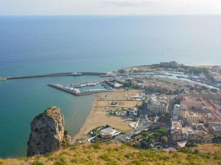 Cosa vedere a Terracina: Gioielli Nascosti e Magie del Mare Tirreno!